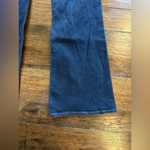 Express Women’s 70’ Midrise Flare Deep Indigo Jeans- size 10R - Picture 6 of 7